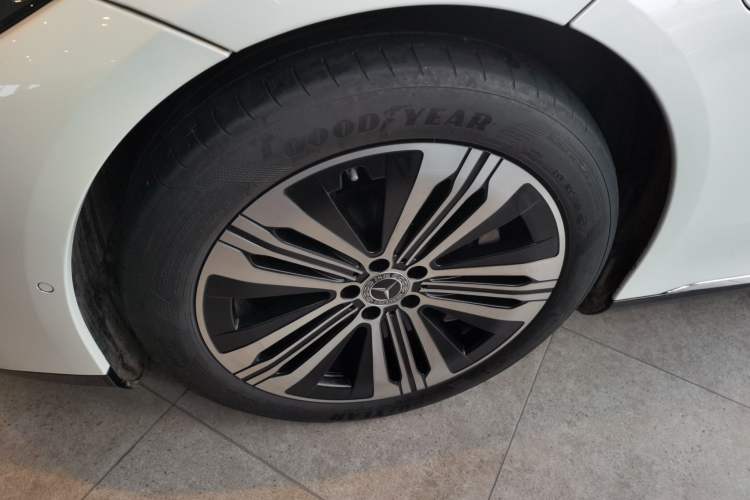 Used Mercedes-Benz EQS 2022 Updated Version 450+ Pioneer Edition Exterior 4