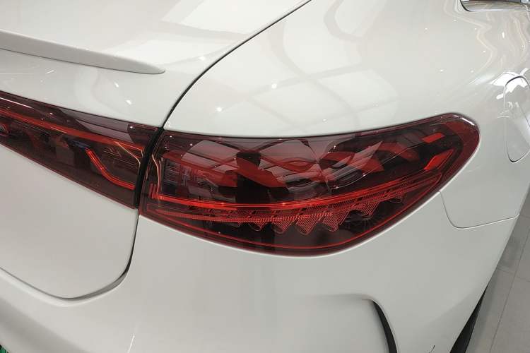 Used Mercedes-Benz EQS 2022 Updated Version 450+ Luxury Edition Exterior 6