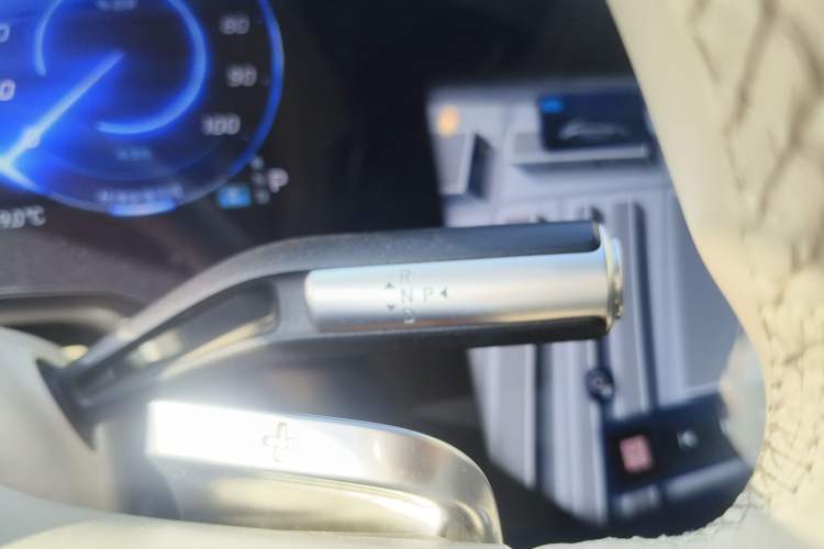 Used Mercedes-Benz EQS 2022 Updated Version 450+ Pioneer Edition Gear Lever