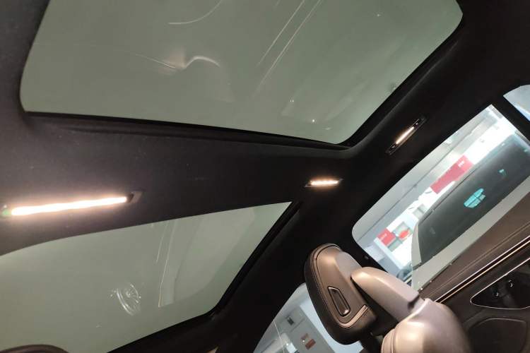 Used Mercedes-Benz EQS 2022 Updated Version 450+ Pioneer Edition Headliner