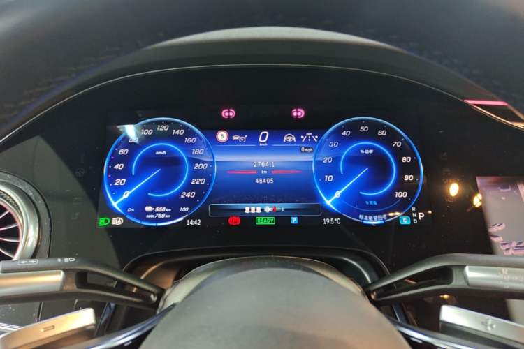 Used Mercedes-Benz EQS 2022 Updated Version 450+ Pioneer Edition Instrument Cluster
