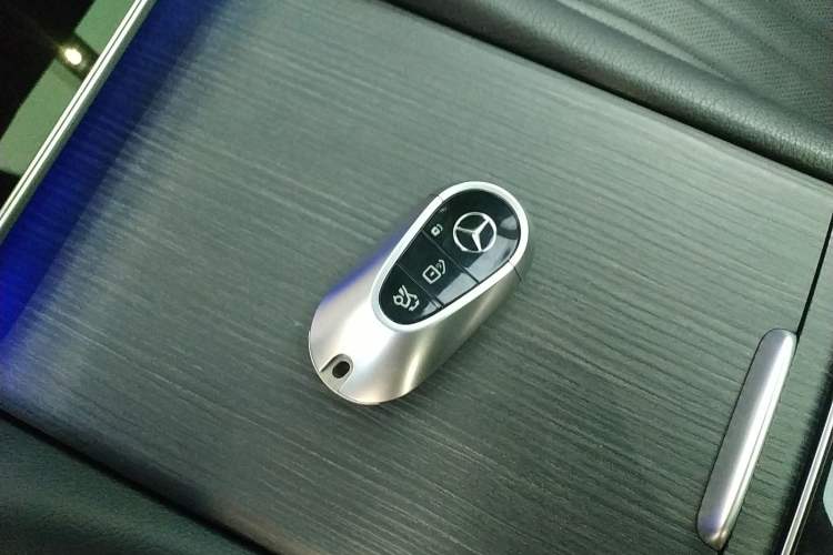Used Mercedes-Benz EQS 2022 Updated Version 450+ Luxury Edition Interior 1