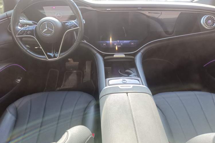 Used Mercedes-Benz EQS 2022 450+ Pioneer Edition Interior 2