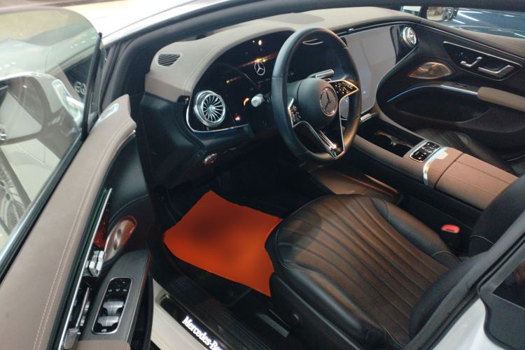 Used Mercedes-Benz EQS 2022 Updated Version 450+ Luxury Edition Interior 3