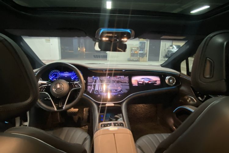 Used Mercedes-Benz EQS 2022 Updated Version 450+ Pioneer Edition Interior 3