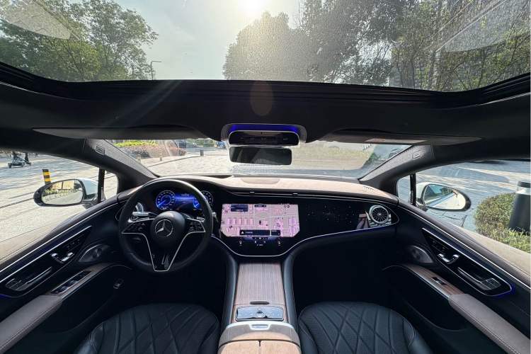 Used Mercedes-Benz EQS 2022 580 4MATIC Interior 3
