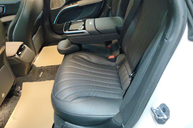 Used Mercedes-Benz EQS 2022 450+ Pioneer Edition Interior 4