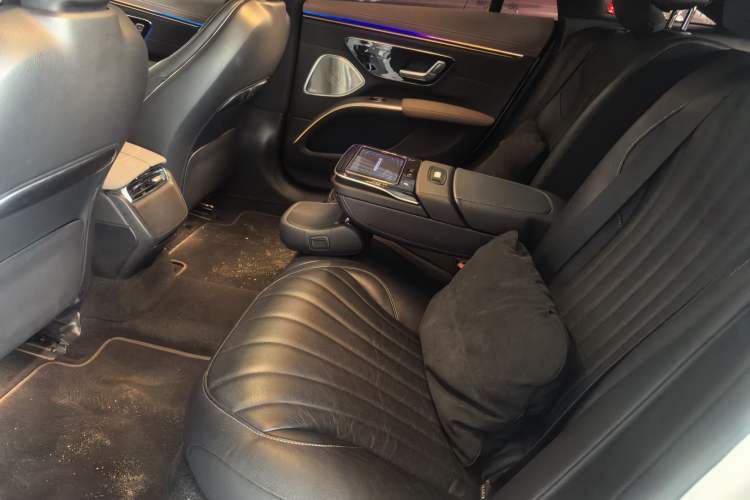 Used Mercedes-Benz EQS 2022 Updated Version 450+ Luxury Edition Interior 7
