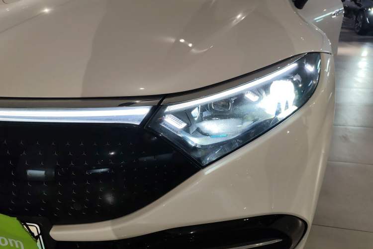 Used Mercedes-Benz EQS 2022 Updated Version 450+ Pioneer Edition Left Front Headlight
