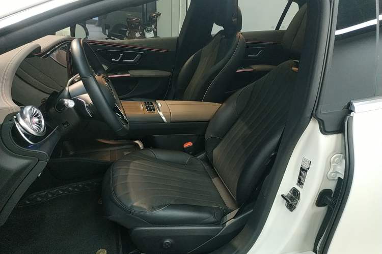 Used Mercedes-Benz EQS 2022 Updated Version 450+ Pioneer Edition Left Front Seat