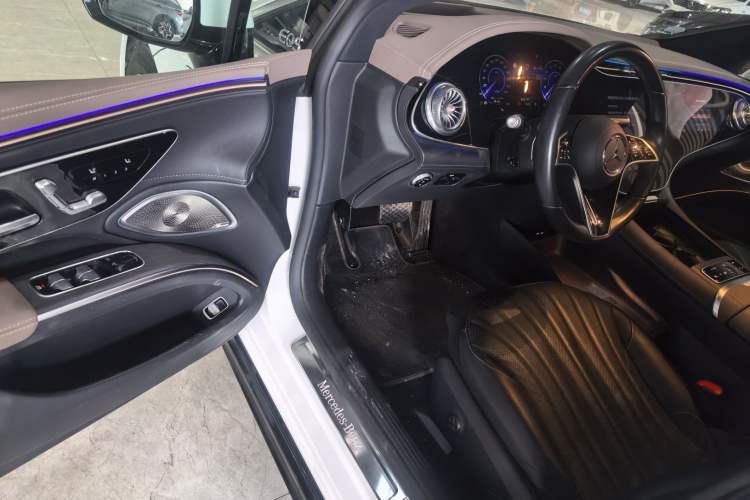 Used Mercedes-Benz EQS 2022 Updated Version 450+ Luxury Edition Left Front Seat