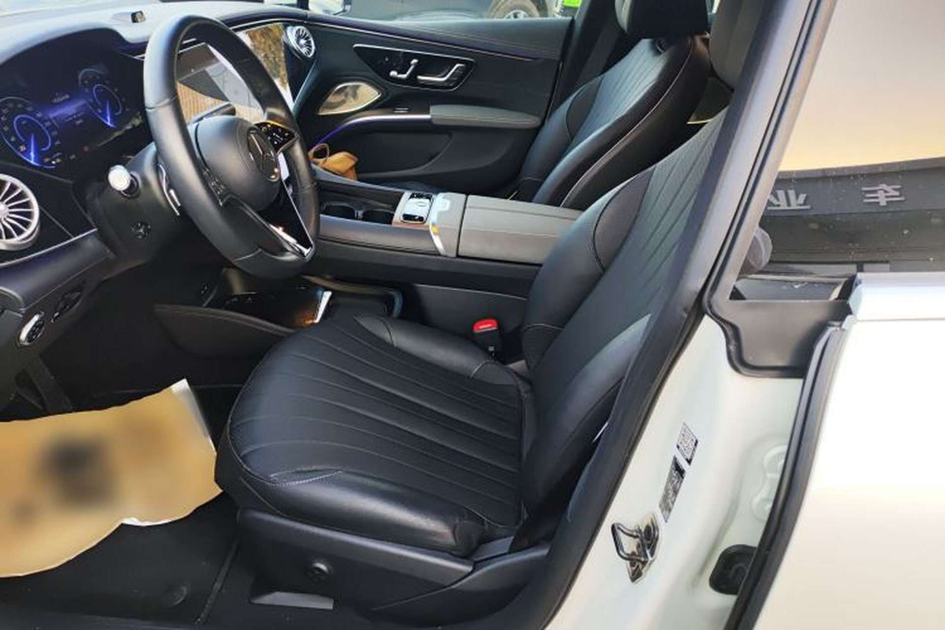 Used Mercedes-Benz EQS 2022 Updated Version 450+ Pioneer Edition Left Front Seat
