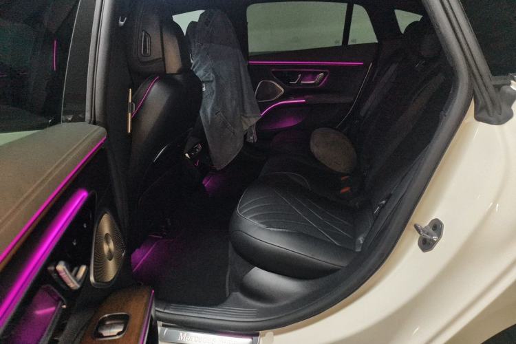 Used Mercedes-Benz EQS 2022 580 4MATIC Left Rear Seat