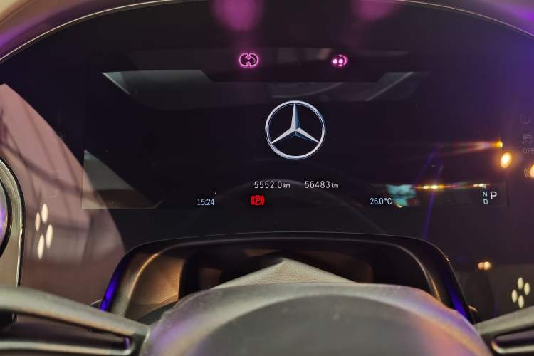 Used Mercedes-Benz EQS 2022 450+ Luxury Edition Odometer Close Up