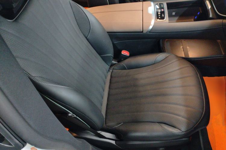 Used Mercedes-Benz EQS 2022 Updated Version 450+ Luxury Edition Right Front Seat