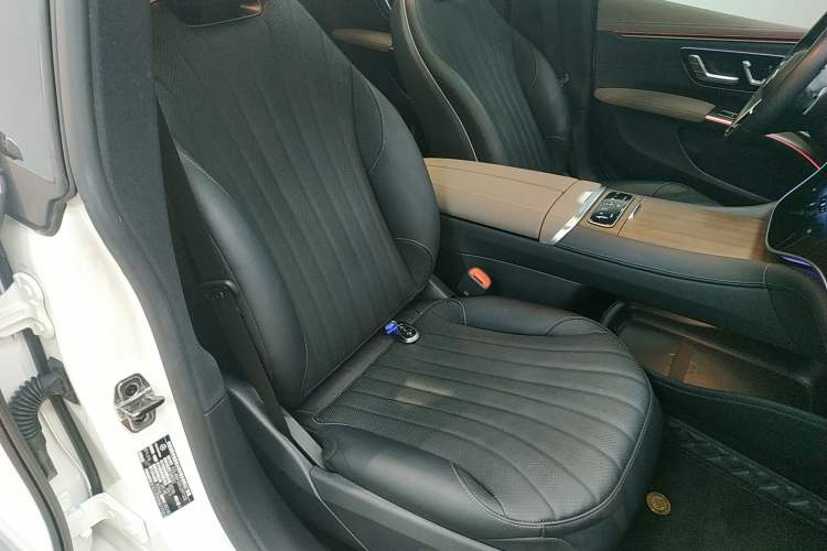 Used Mercedes-Benz EQS 2022 Updated Version 450+ Pioneer Edition Right Front Seat