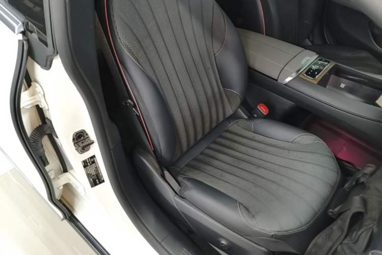 Used Mercedes-Benz EQS 2022 450+ Pioneer Edition Right Front Seat