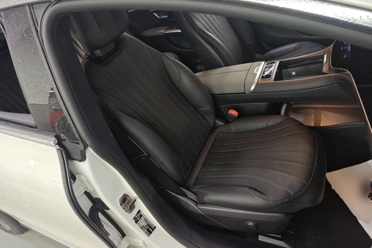 Used Mercedes-Benz EQS 2022 Updated Version 450+ Pioneer Edition Right Front Seat