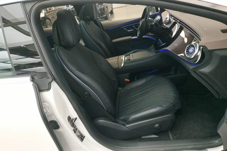 Used Mercedes-Benz EQS 2022 Updated Version 450+ Luxury Edition Right Front Seat