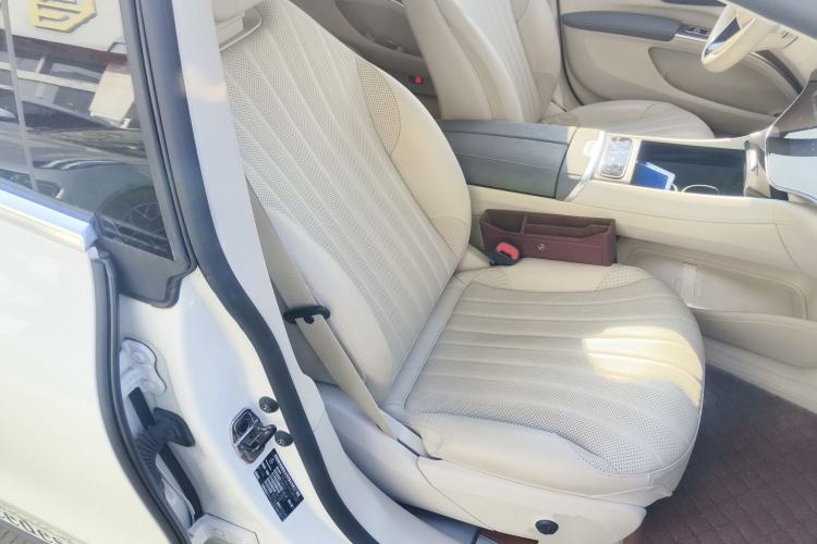 Used Mercedes-Benz EQS 2022 Updated Version 450+ Pioneer Edition Right Front Seat