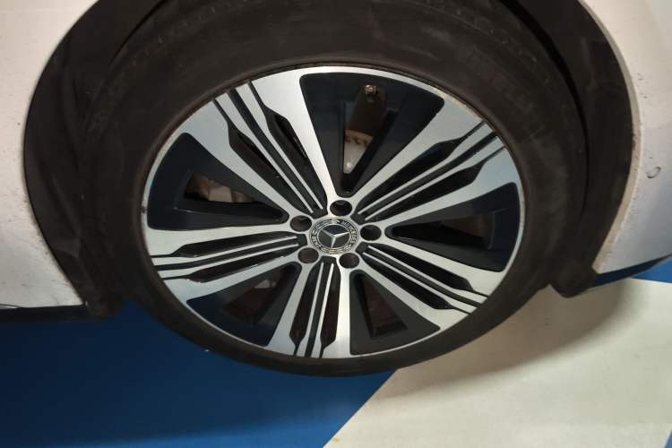 Used Mercedes-Benz EQS 2022 450+ Pioneer Edition Right Front Wheel Hub