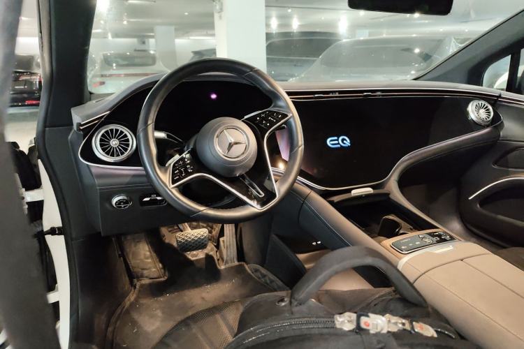 Used Mercedes-Benz EQS 2022 Updated Version 450+ Pioneer Edition Steering Wheel