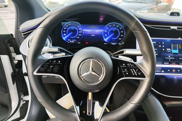 Used Mercedes-Benz EQS 2022 Updated Version 450+ Pioneer Edition Steering Wheel