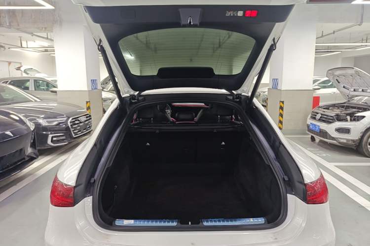 Used Mercedes-Benz EQS 2022 Updated Version 450+ Pioneer Edition Trunk