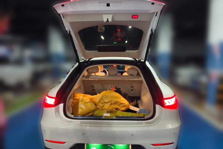 Used Mercedes-Benz EQS 2022 450+ Pioneer Edition Trunk