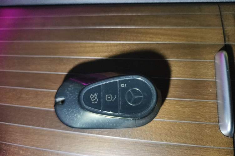 Used Mercedes-Benz EQS 2022 580 4MATIC Vehicle Key