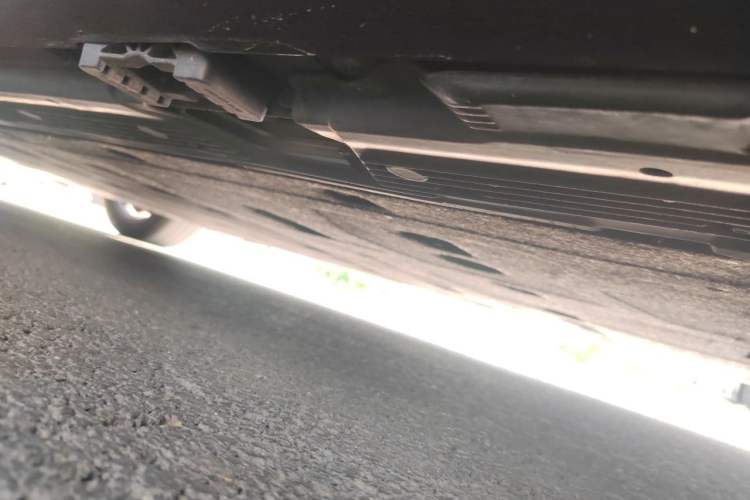 Used Mercedes-Benz EQS  Chassis Rear Left