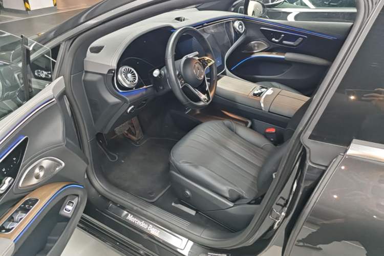 Used Mercedes-Benz EQS 2023 450+ Pioneer Edition Driver Seat