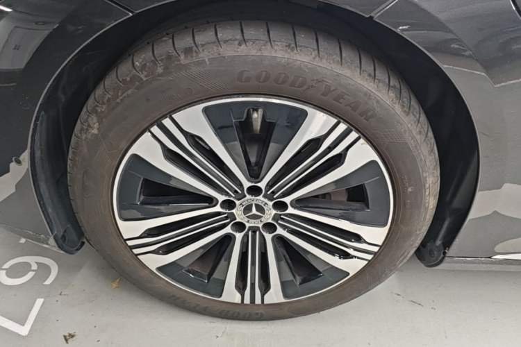 Used Mercedes-Benz EQS 2023 450+ Pioneer Edition Left Front Wheel Hub