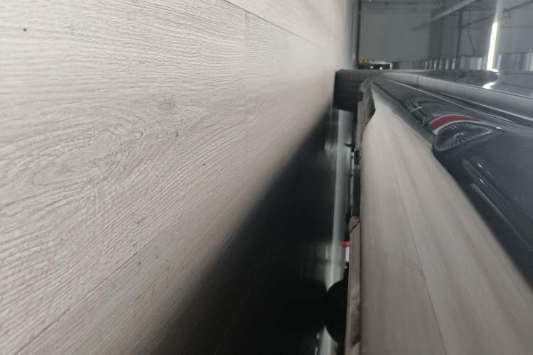 Used Mercedes-Benz EQS 2023 450+ Pioneer Edition Left Side Sill