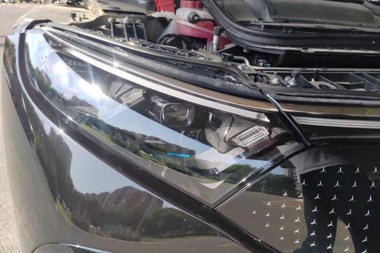 Used Mercedes-Benz EQS  Right Front Headlight