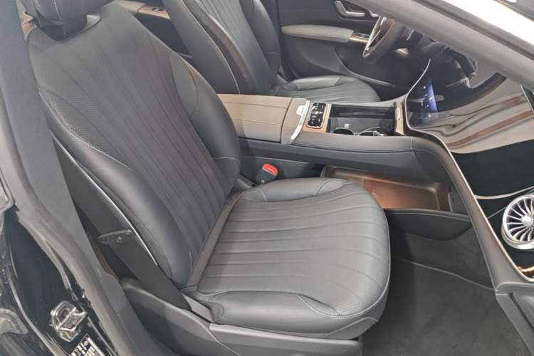 Used Mercedes-Benz EQS 2023 450+ Pioneer Edition Right Front Seat