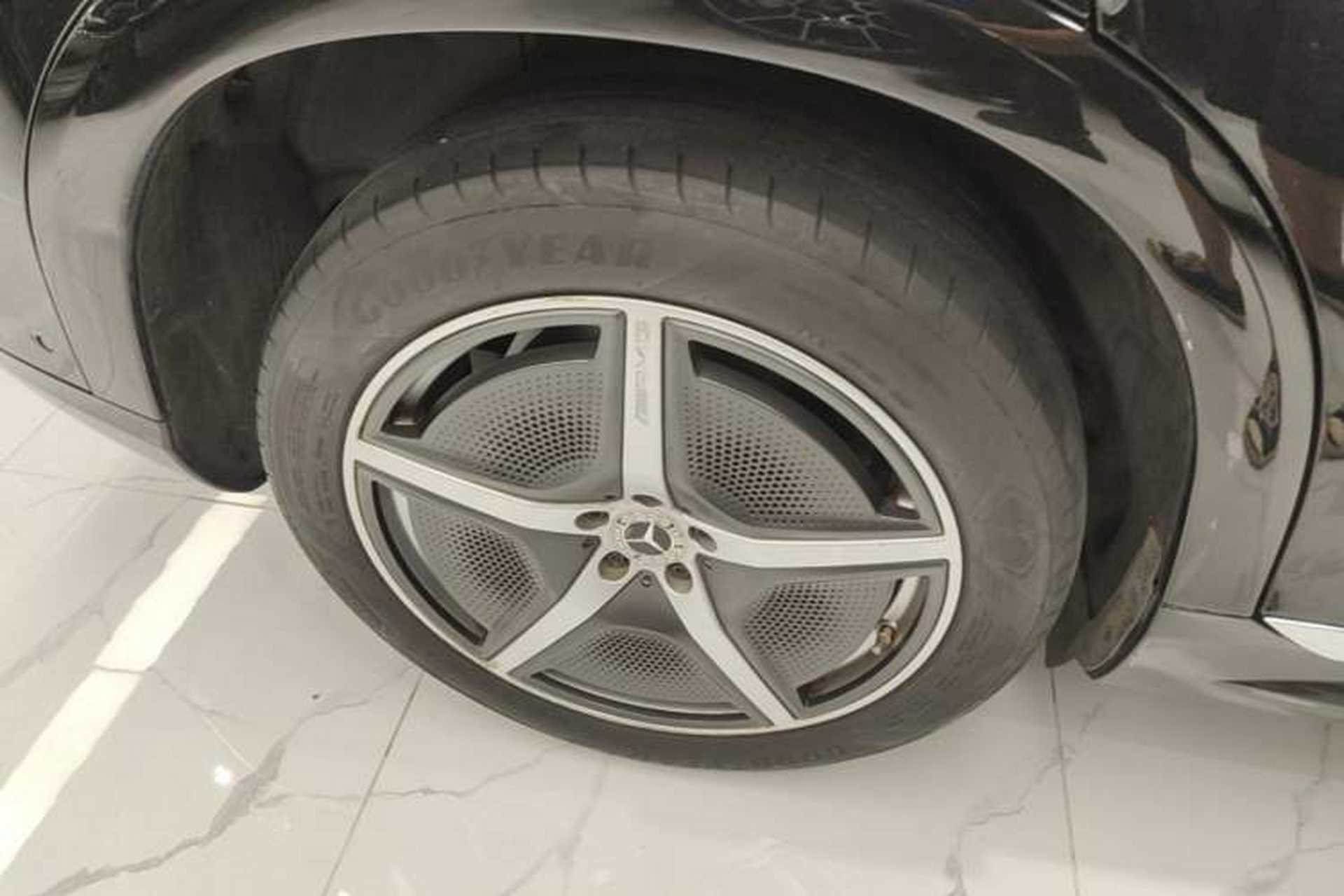 Used Mercedes-Benz EQS 2023 450+ Pioneer Edition Right Rear Wheel Hub