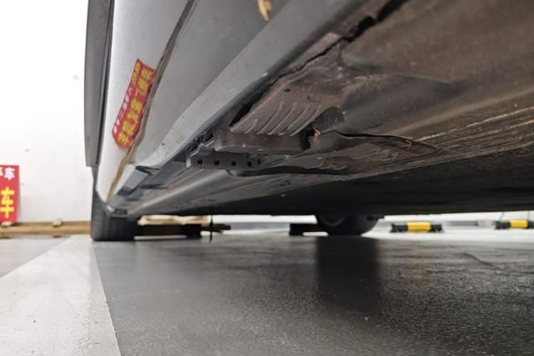 Used Mercedes-Benz EQS 2023 450+ Pioneer Edition Right Side Sill