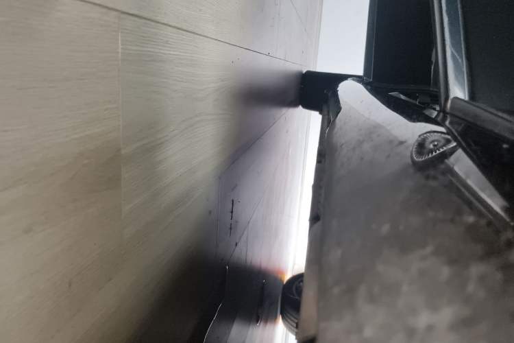 Used Mercedes-Benz EQS 2023 450+ Pioneer Edition Right Side Sill