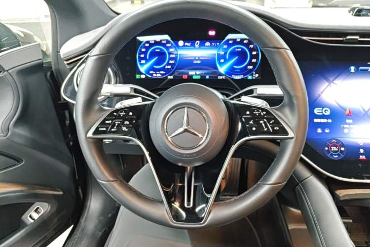 Used Mercedes-Benz EQS 2023 450+ Pioneer Edition Steering Wheel