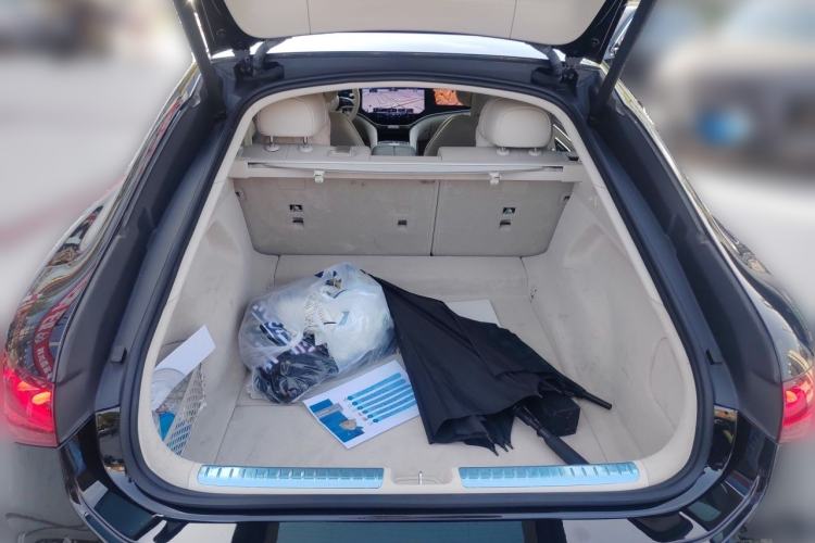 Used Mercedes-Benz EQS  Trunk