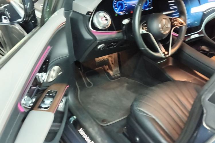 Used Mercedes-Benz EQS 2023 450+ Pioneer Edition Driver Seat