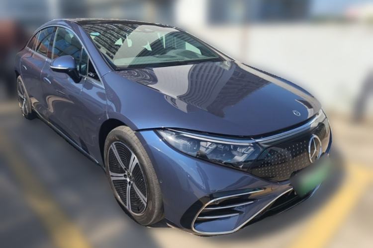 Used Mercedes-Benz EQS 2023 450+ Luxury Edition Front Right 45 Deg