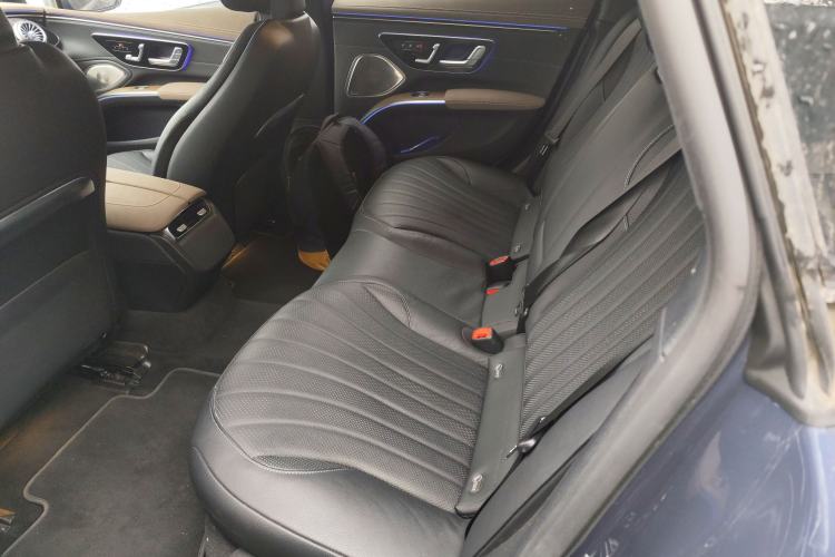 Used Mercedes-Benz EQS 2023 450+ Pioneer Edition Interior 4