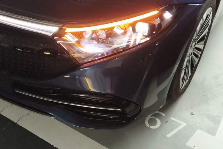 Used Mercedes-Benz EQS 2023 450+ Pioneer Edition Left Front Headlight