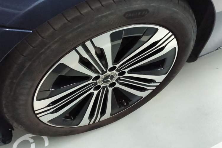 Used Mercedes-Benz EQS 2023 450+ Pioneer Edition Left Front Wheel Hub