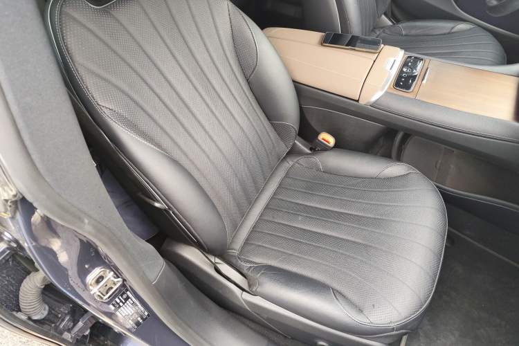 Used Mercedes-Benz EQS 2023 450+ Pioneer Edition Right Front Seat