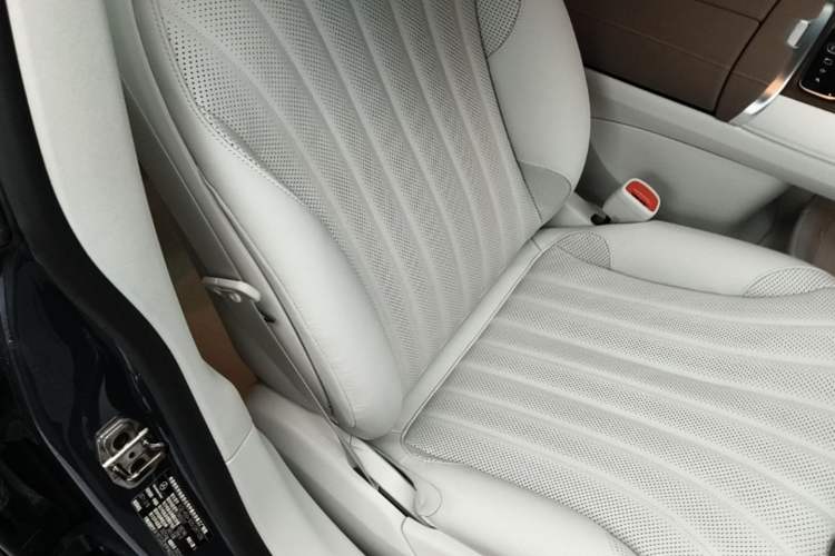 Used Mercedes-Benz EQS 2023 450+ Pioneer Edition Right Front Seat