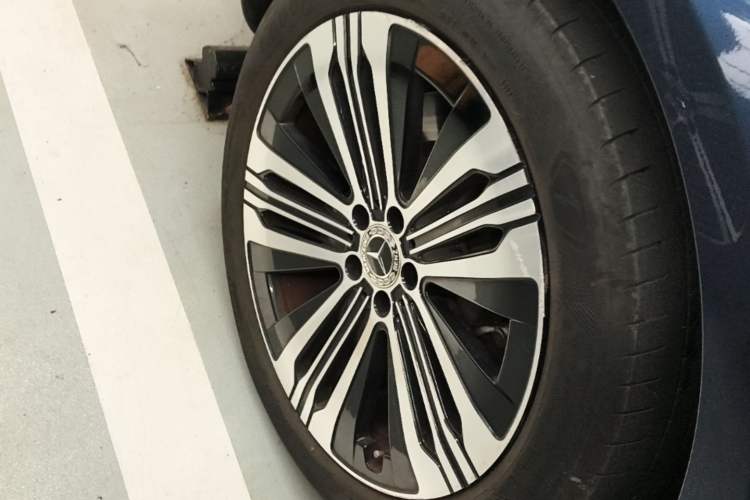Used Mercedes-Benz EQS 2023 450+ Pioneer Edition Right Rear Wheel Hub