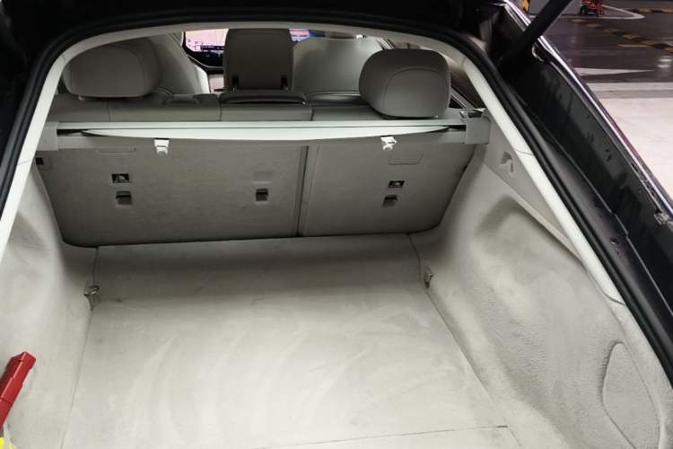 Used Mercedes-Benz EQS 2023 450+ Pioneer Edition Trunk